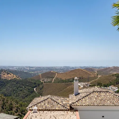 Luxury Modern 5br - Infinity Pool & Panoramic Sea Views *