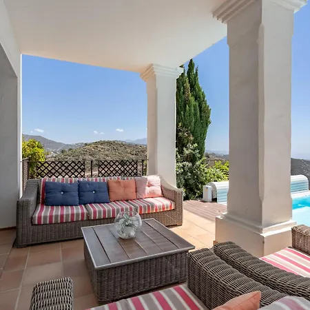 Villa Luxury Modern 5br - Infinity Pool & Panoramic Sea Views