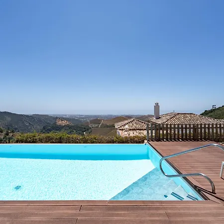 Luxury Modern 5br - Infinity Pool & Panoramic Sea Views Villa *
