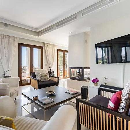 Villa Luxury Modern 5br - Infinity Pool & Panoramic Sea Views *